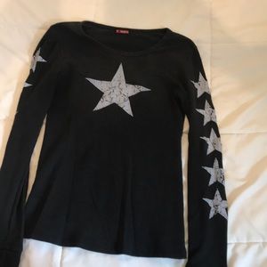 Women’s long sleeved shirt